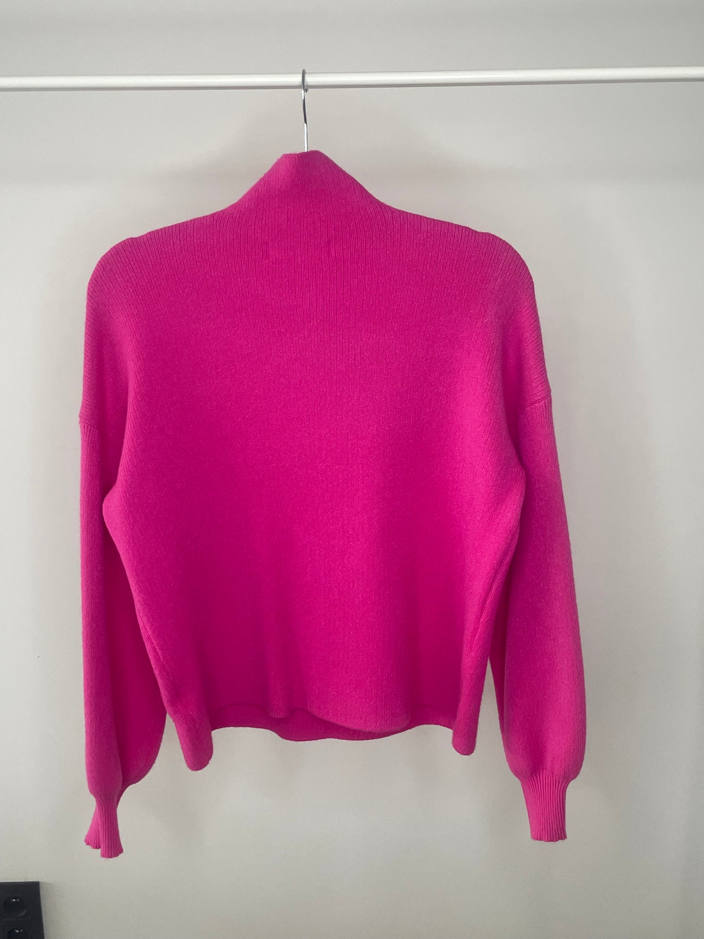 Fushia trui