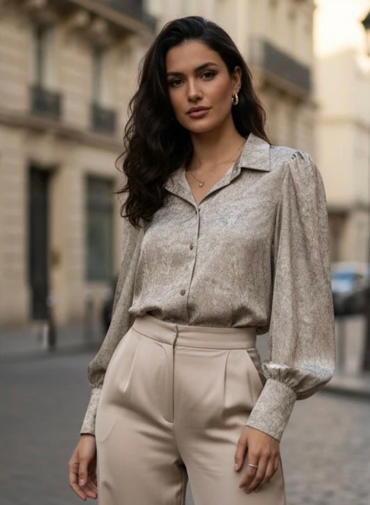 Hemdje beige met pofmouwen