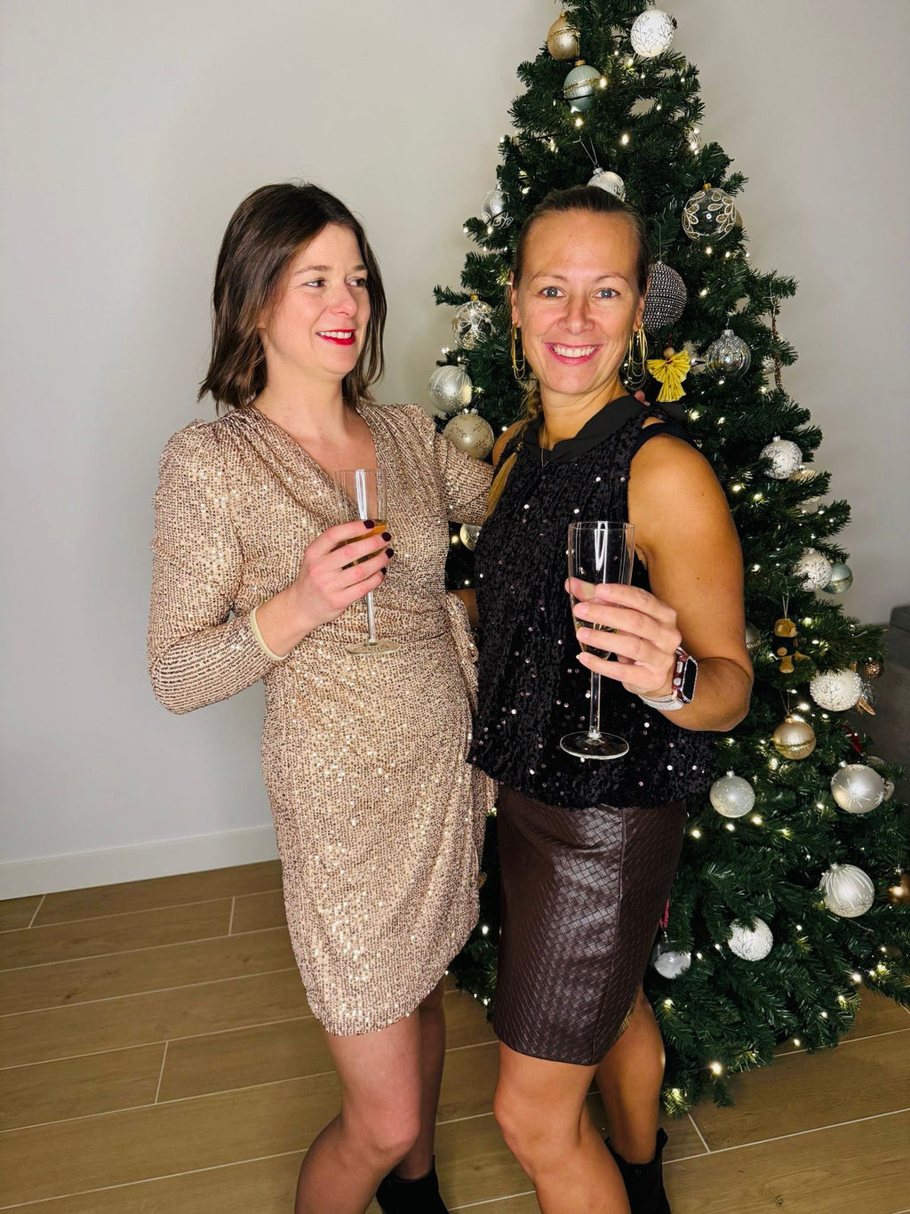 Goud glitter kleedje