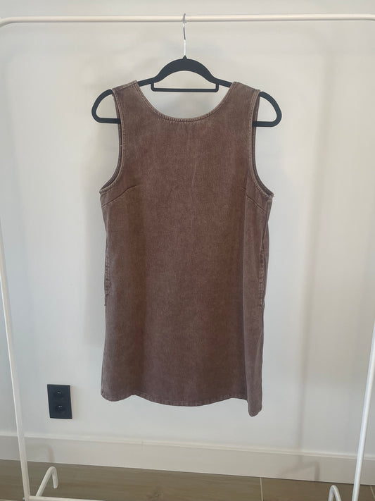 Choco kleedje met open rug