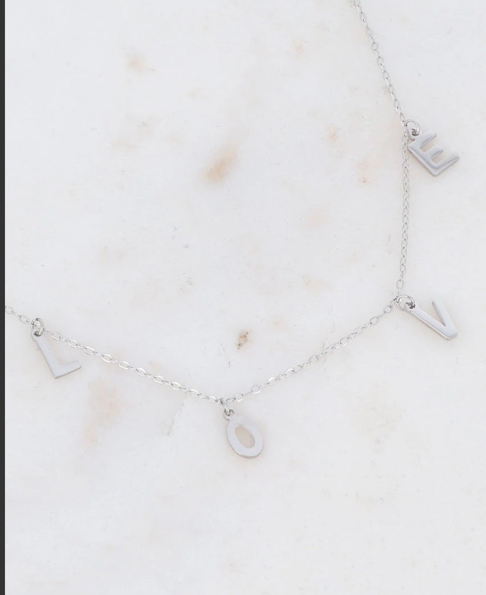 Ketting L O V E
