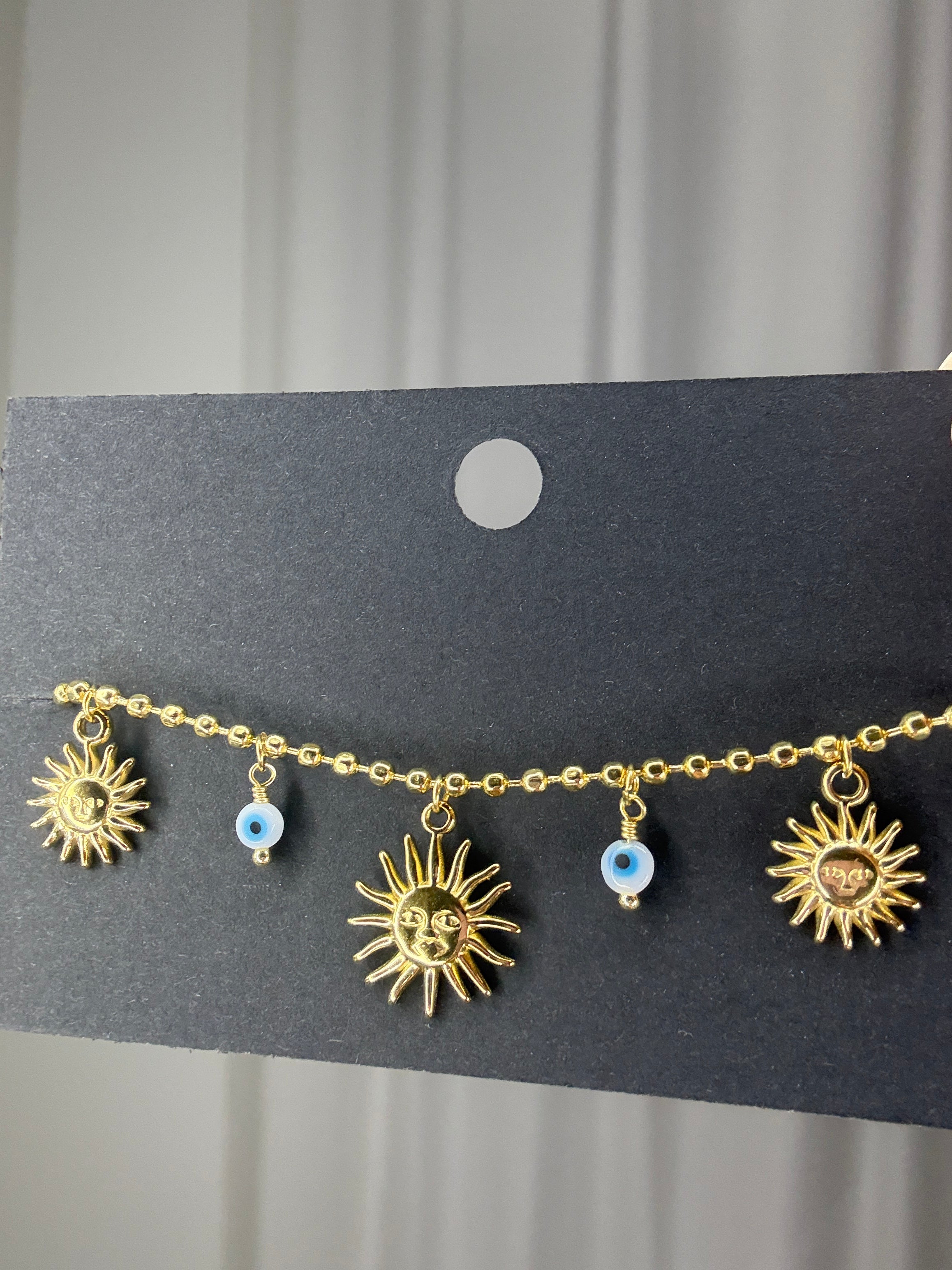 Goudkleurige armband zonnetjes