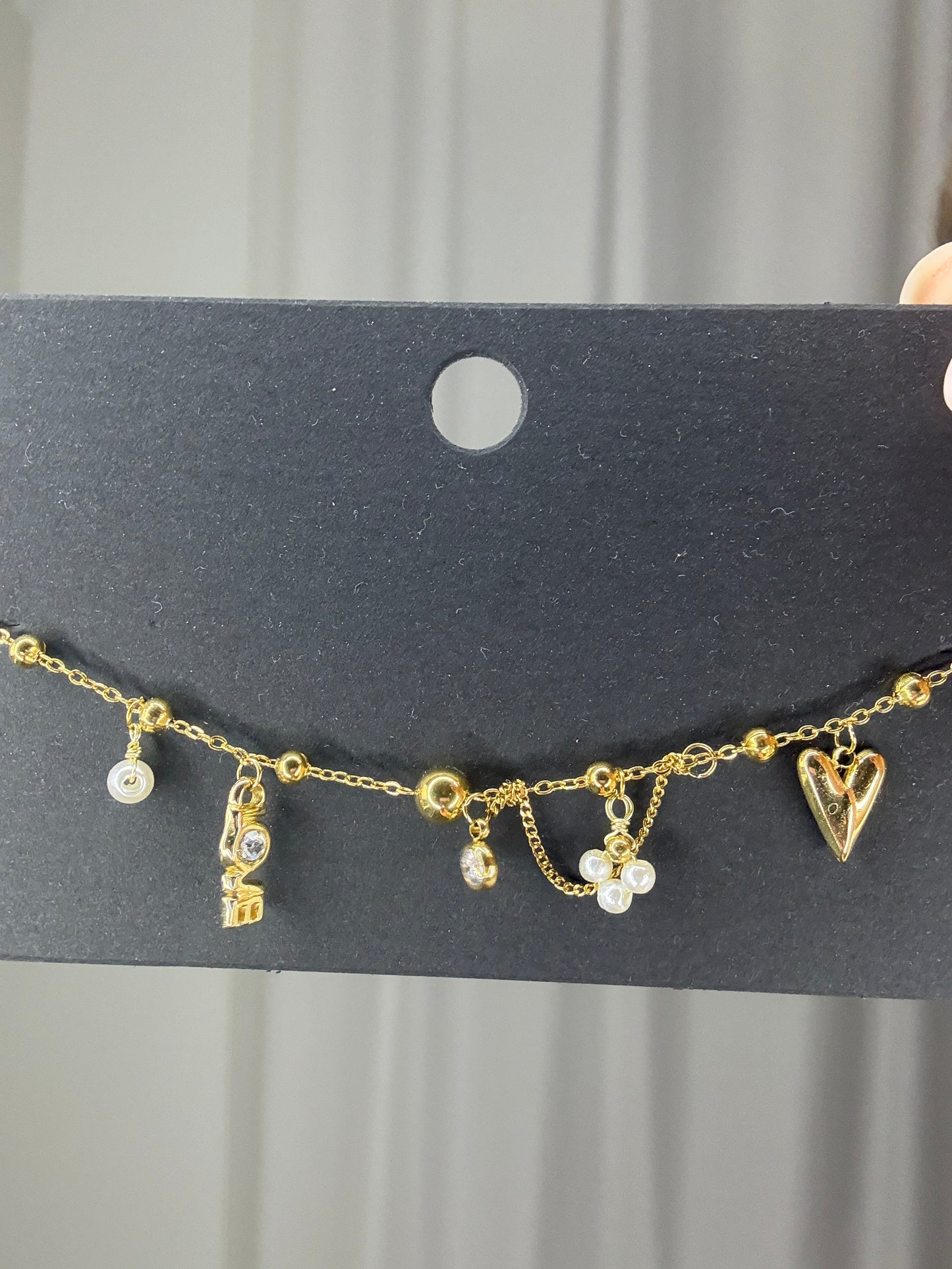 Goudkleurige armband love